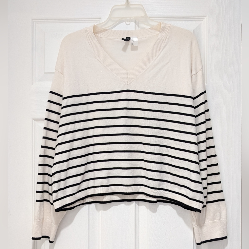 H&M Cream and Black Striped V-Neck Sweatshirt